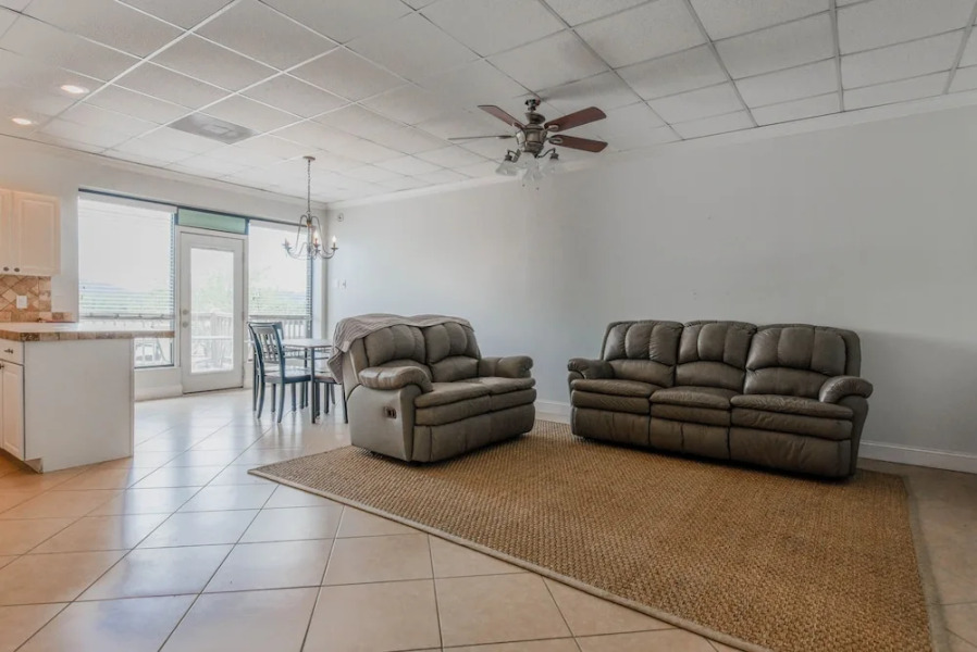 Overlooking The Marina At River Rocks Landing 1 Bedroom Condo