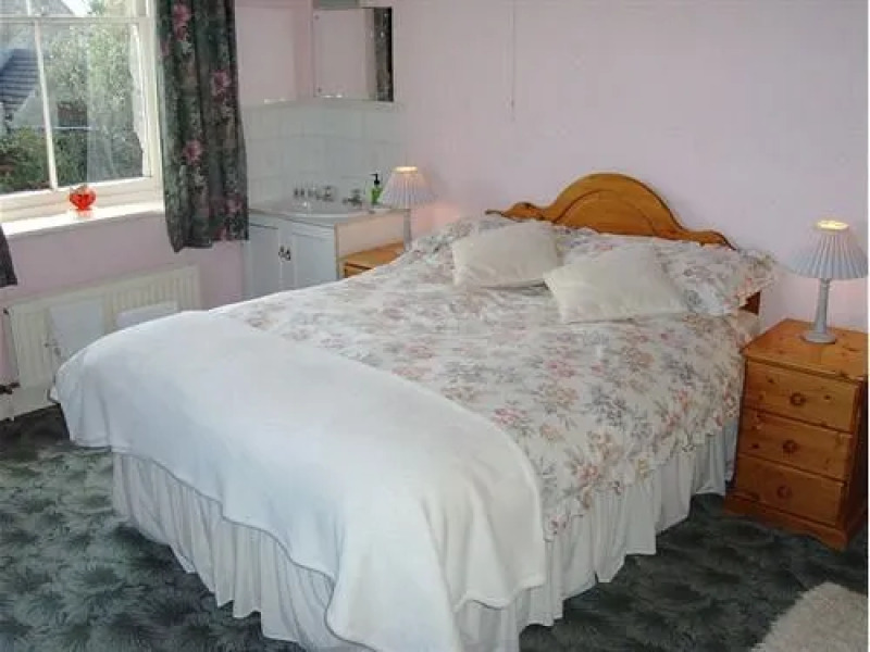 Waiten Hill Farmhouse B&B