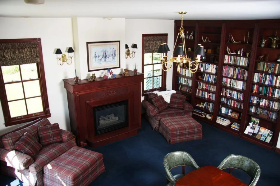 Brightwood Inn
