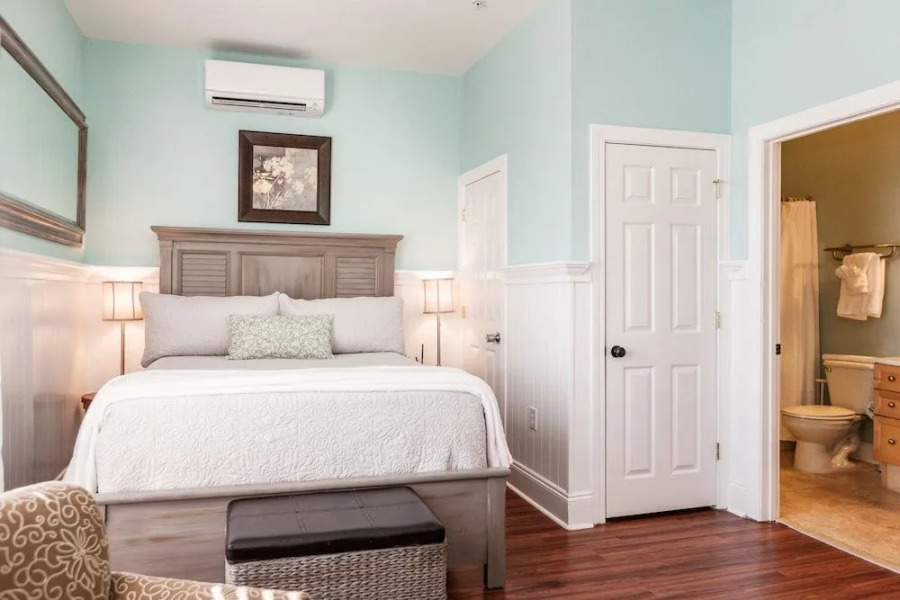 Cozy Seacrest Studio Condo by RedAwning