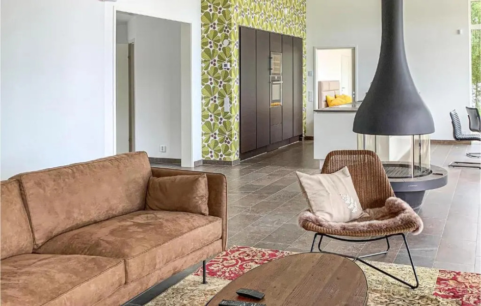 Beautiful Home in Bolmsö With 3 Bedrooms, Sauna and Wifi