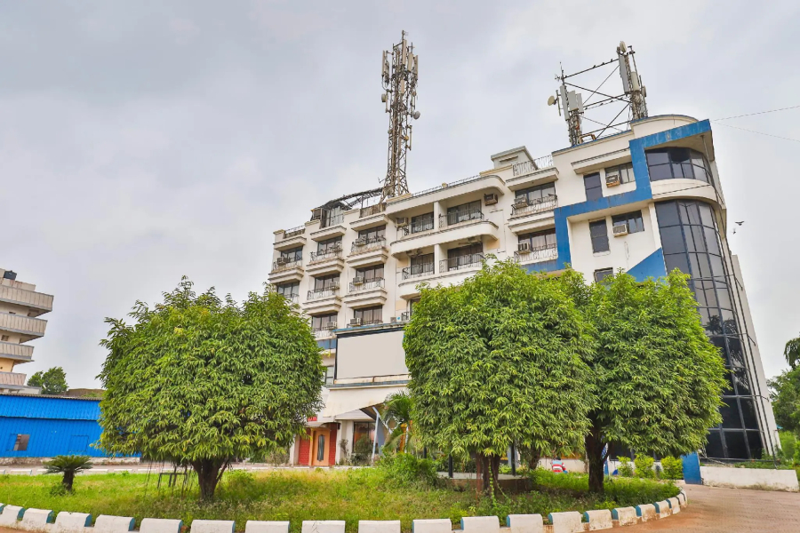 OYO 19952 Hotel Woodlands