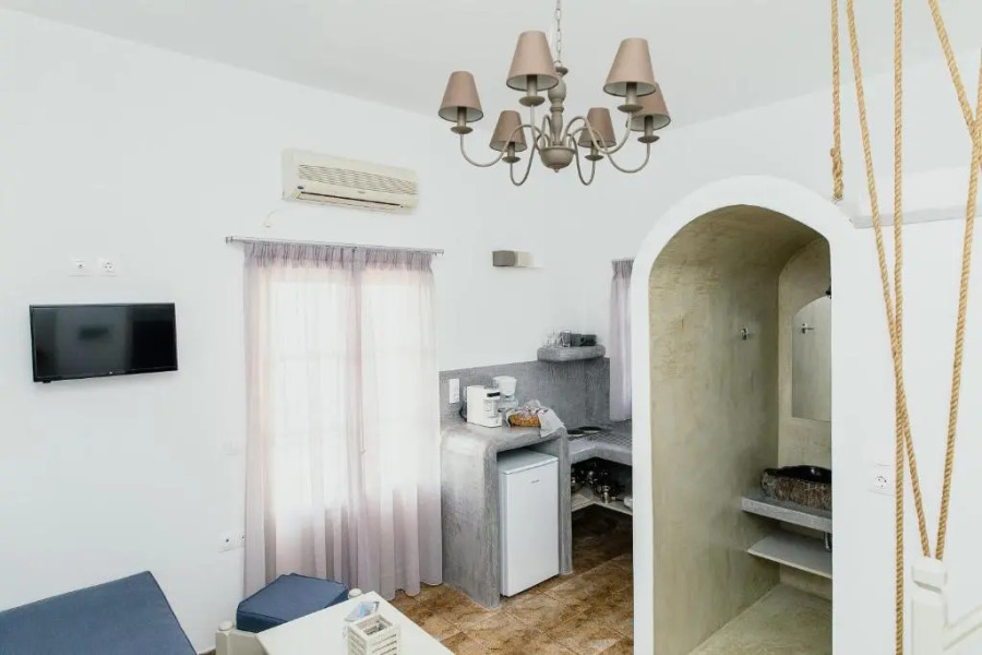 Vivamare Traditional Studios