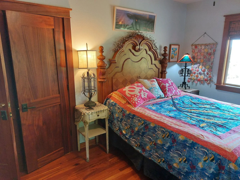 Kona Palace in Captain Cook