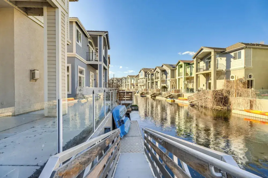 5 Mi to Downtown Reno: Home w/ Lake Access!