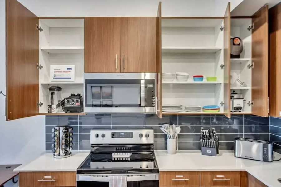 Stunning Corporate Housing - Hill Afb - Davis Conf