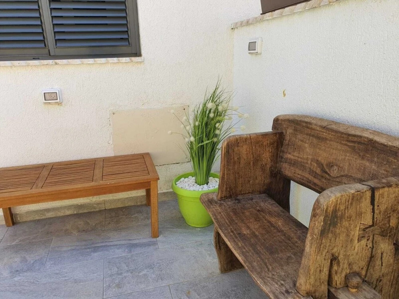 Ridgeback Shir House