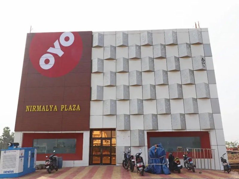 Nirmalya Plaza By OYO Rooms