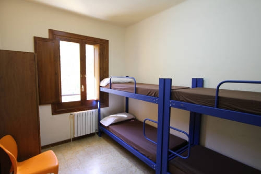 Alberg Roques Blanques