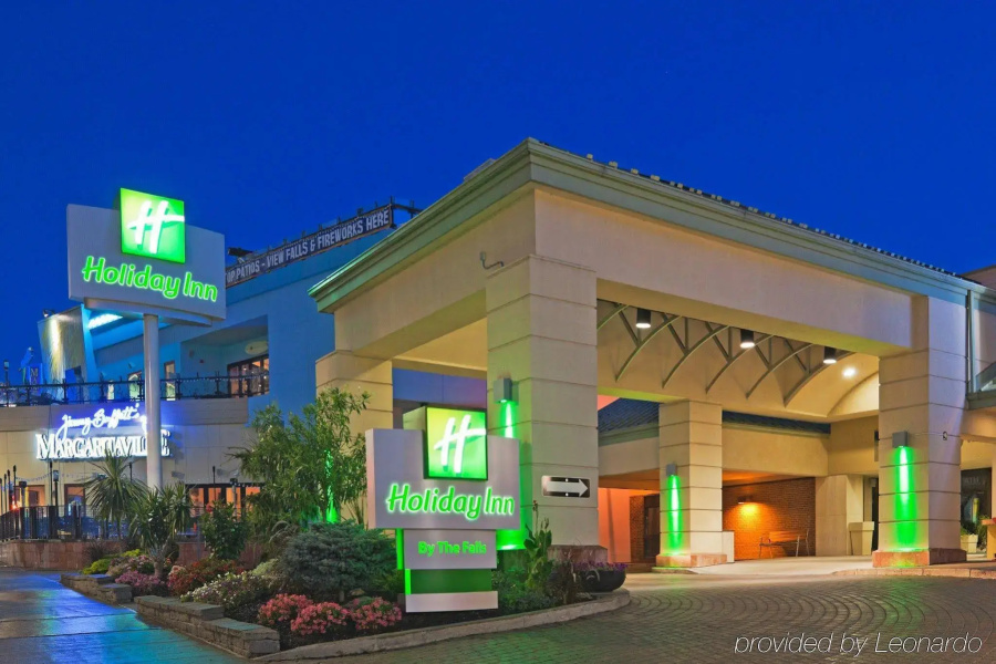 Holiday Inn Niagara Falls - By The Falls by IHG