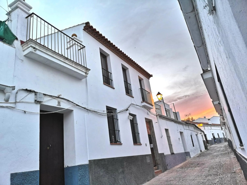 Casa centenaria con encanto