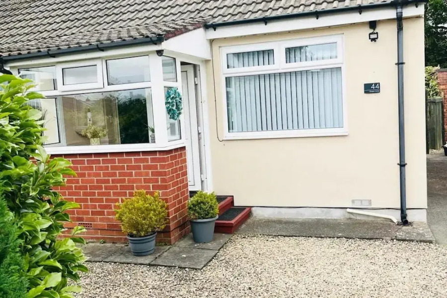 Bungalow Stay in Morpeth Close to Transport Links