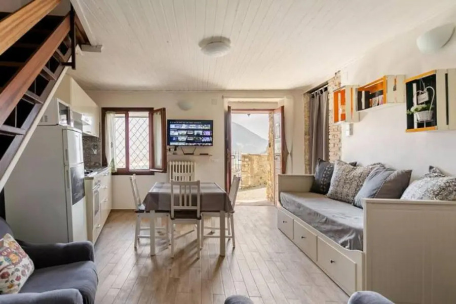 CASA CON TERRAZZI VISTA LAGO - 6posti 2stanze 2bagni