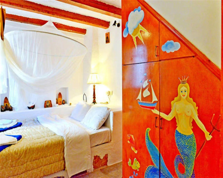 The Traditional Villas of Crete