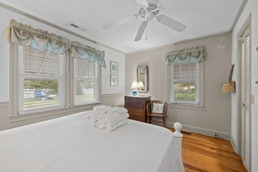 Whispering Oaks