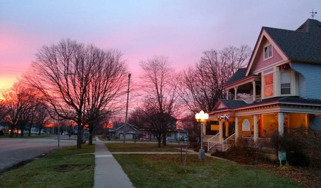 The Blue Belle Inn Bed and Breakfast