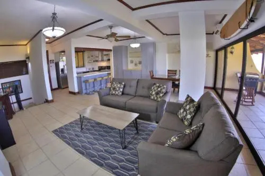 Ocean View - Fully Furnished Studio Perfect for Couple