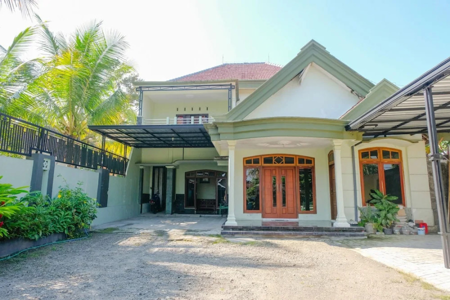 OYO 2570 Griya Kinanthi Family