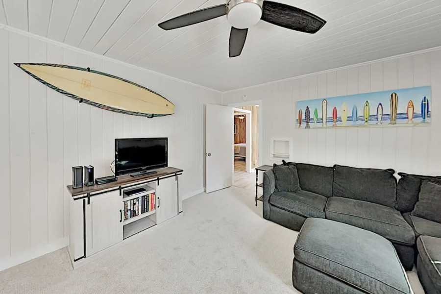 612sunny 2 Bedroom Home