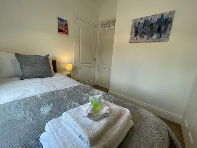 Lovely 3 -bed House in Jarrow With Free Parking