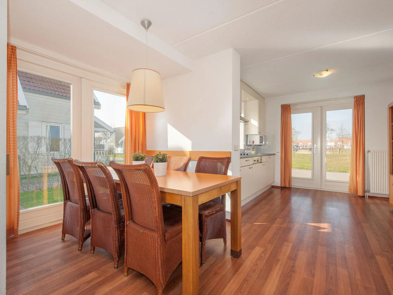 Comfortable villa with veranda, near the Grevelingen Lake