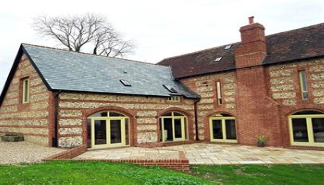 Lodge Farmhouse Bed & Breakfast
