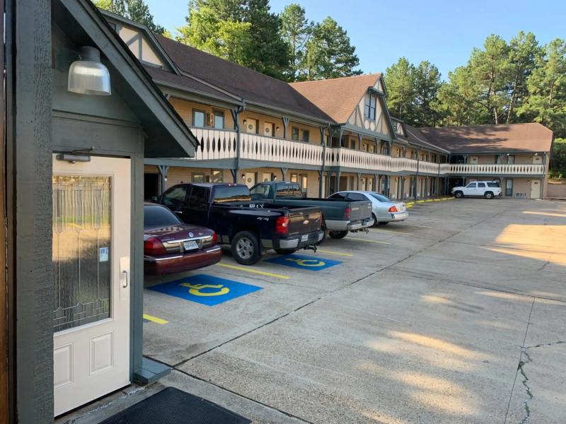 Knights Inn Tyler