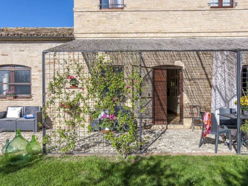 Belvilla by OYO Casannona