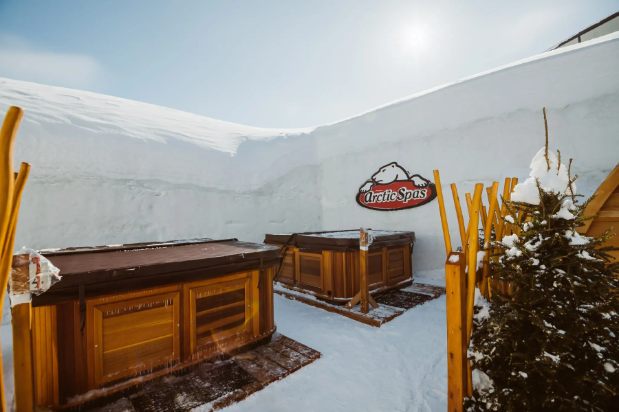 Hotel De Glace