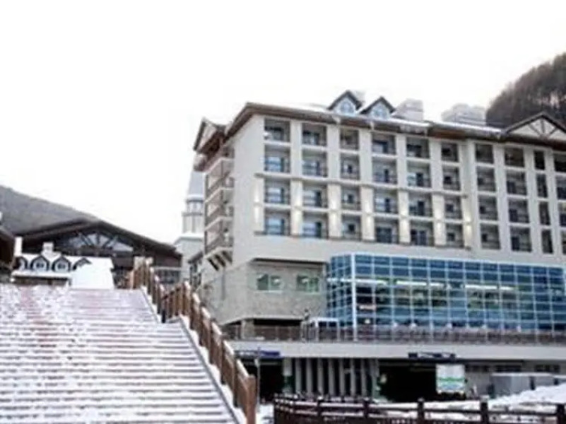 High One Condo Valley Condo