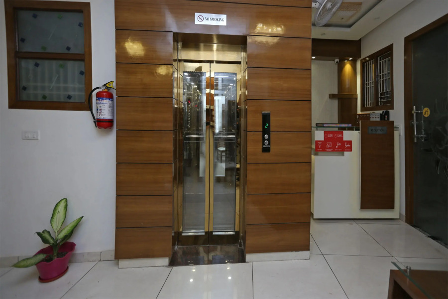 OYO 16761 Rk Regency