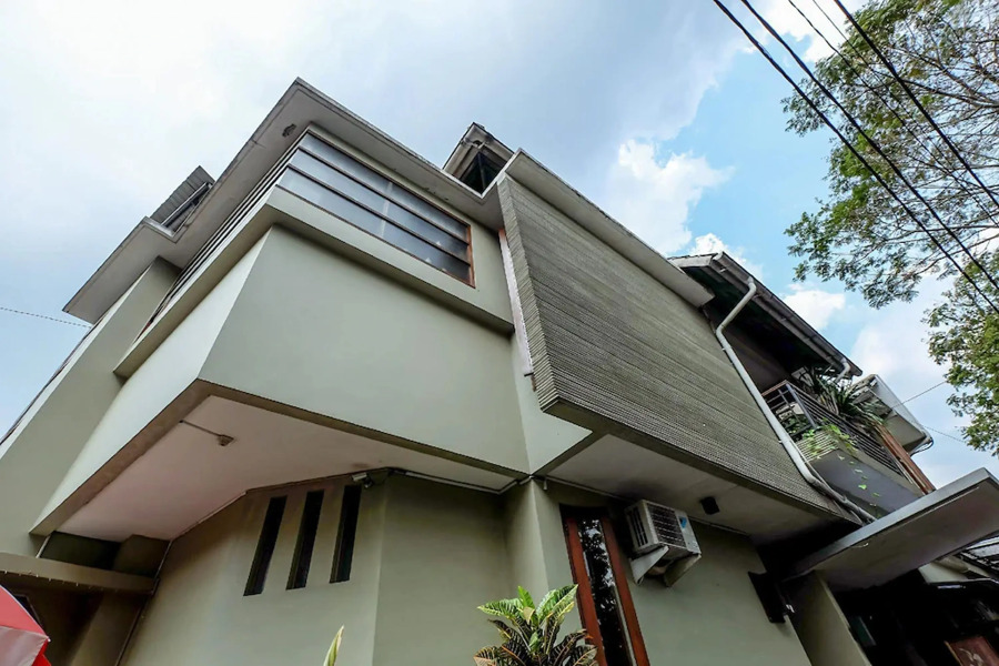 Buminanienie Guesthouse Bandung by ZUZU