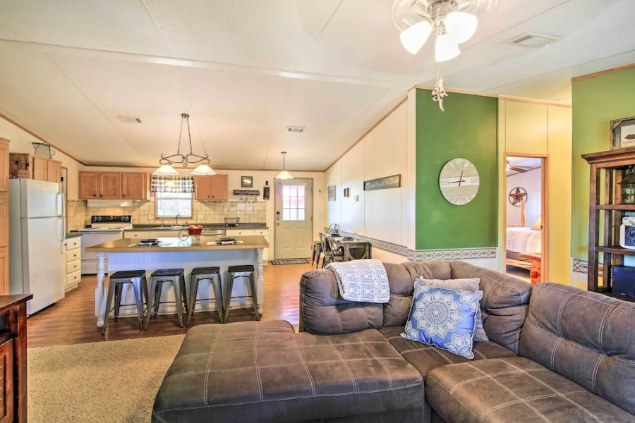 Private Hill Country House w/ Deck on 7 Acres!