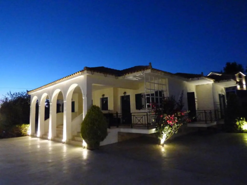 AGIOS LEON Apartment 3