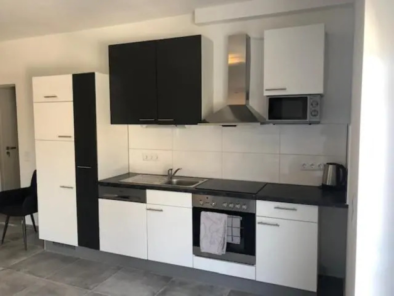 Wunderschöne Terrassenwohnung mit Seeblick! Ruhelage!