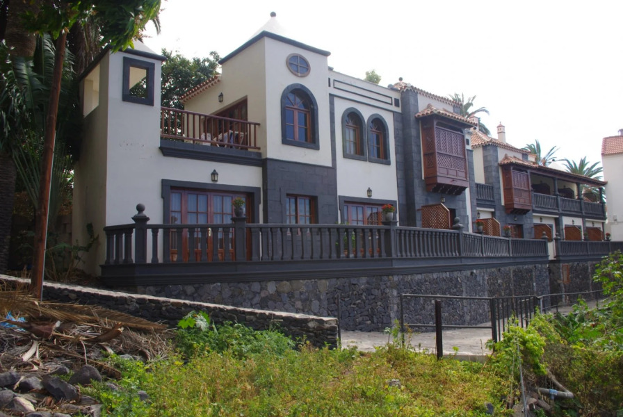 Apartamentos Borbalán y La Roseta