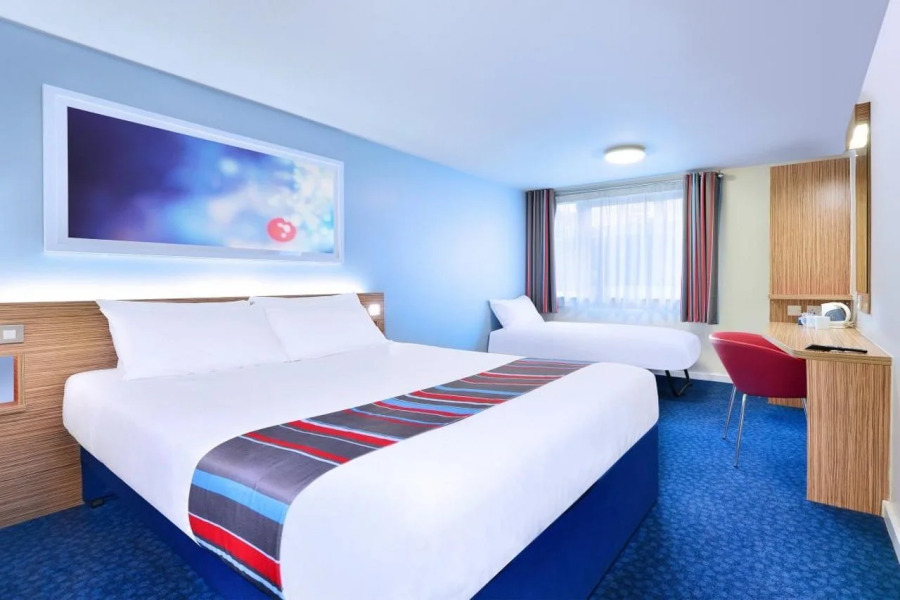 Travelodge Bicester Cherwell Valley M40