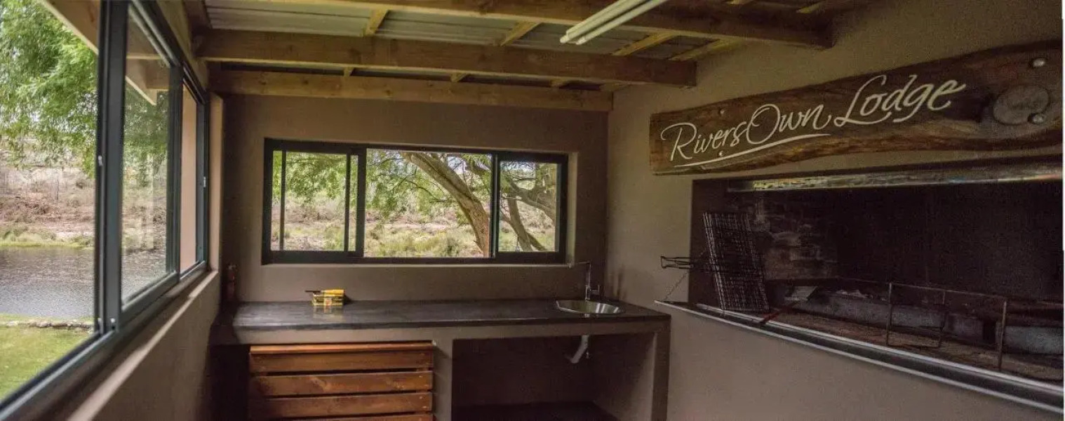 Rivers Own Guest Lodge