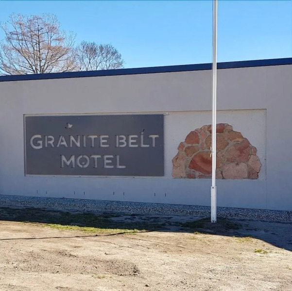 Granite Court Motel