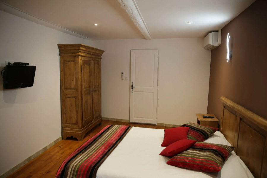 Hotel Restaurant Les Pins