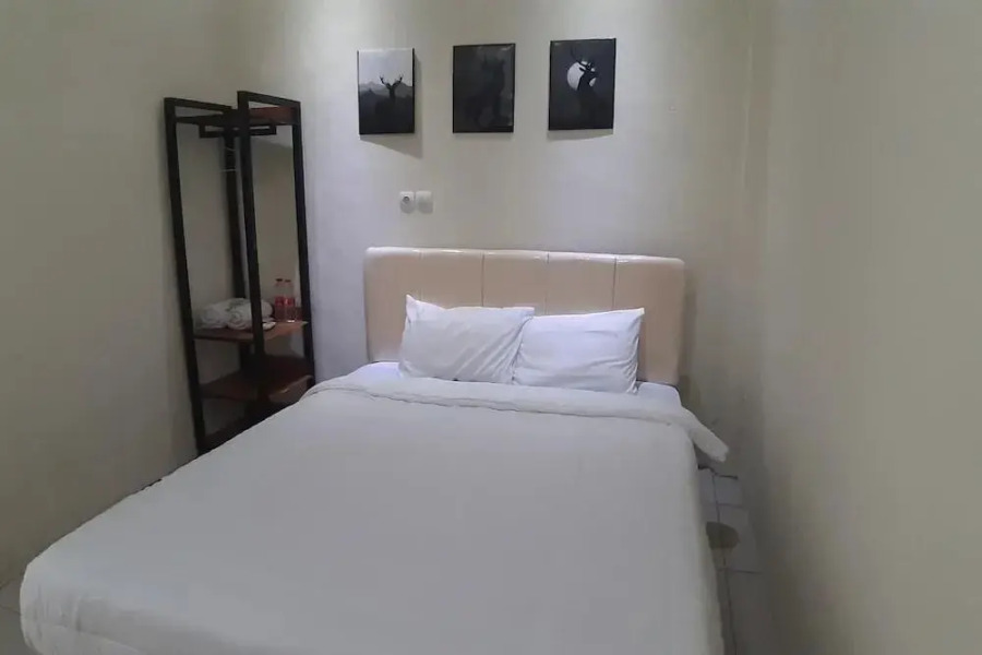 Corner Guest House by Oyo Rooms