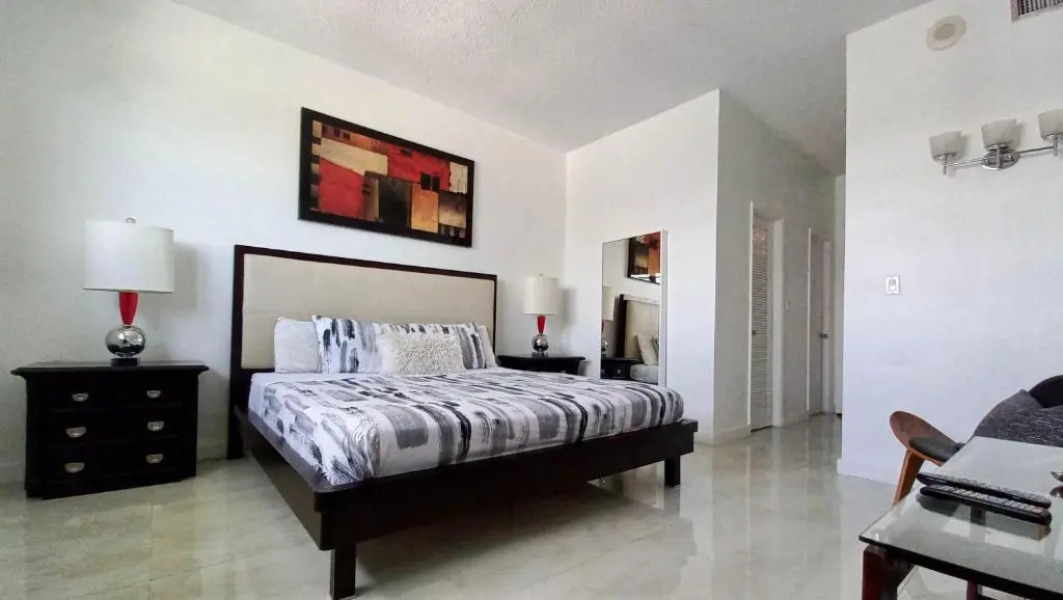 Penthouse Ocean Reserve