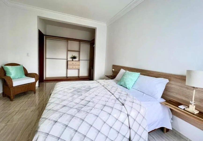 Amazing apartment in thecity 30mins from the beach