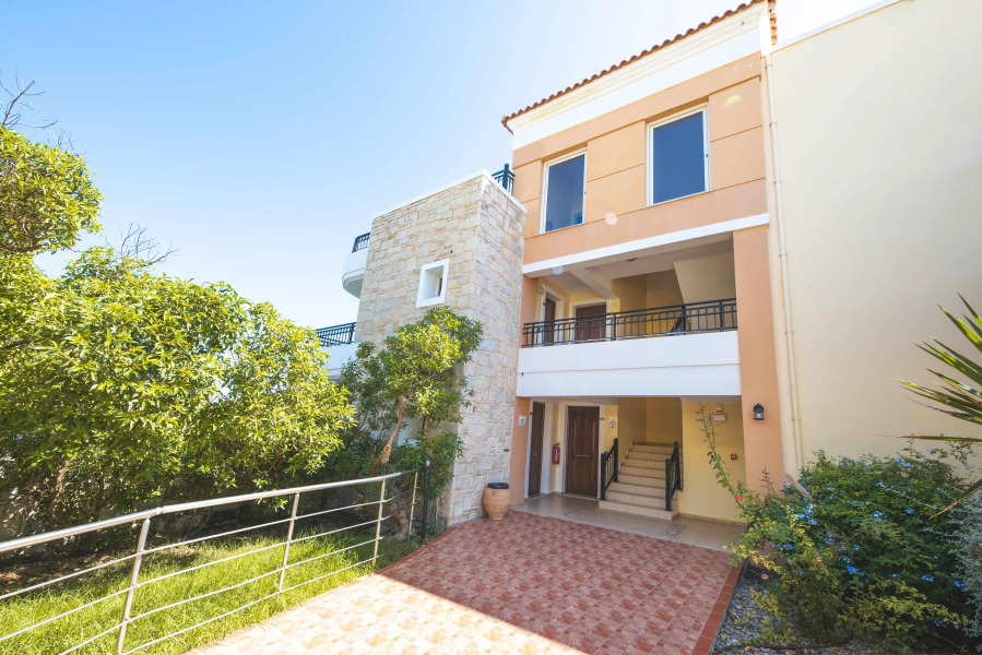 Отель Chrispy Waterpark Resort