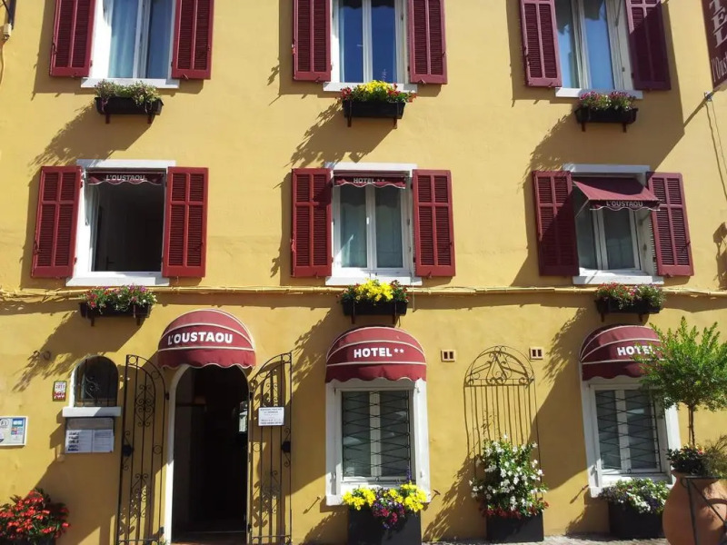 Hôtel L'Oustaou