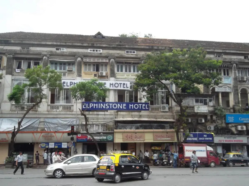 Elphinstone Hotel