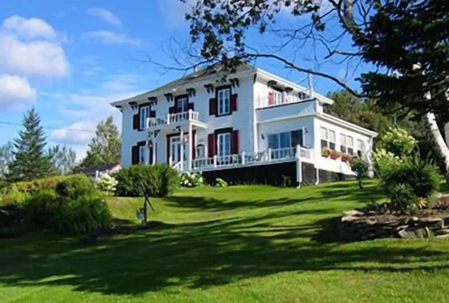 Le Phénix Gîte Historique