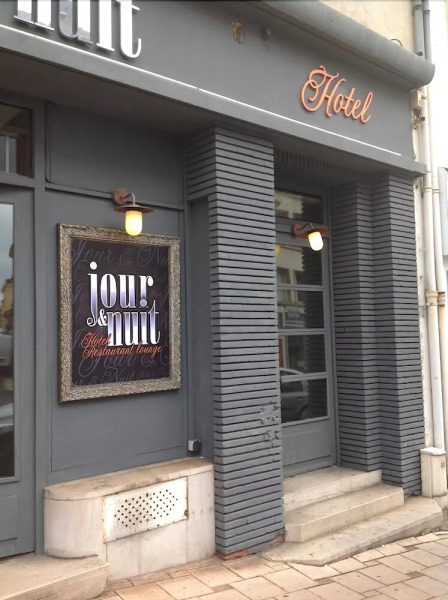 Hôtel Restaurant Jour & Nuit