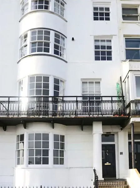 Brighton Getaways-Channel View