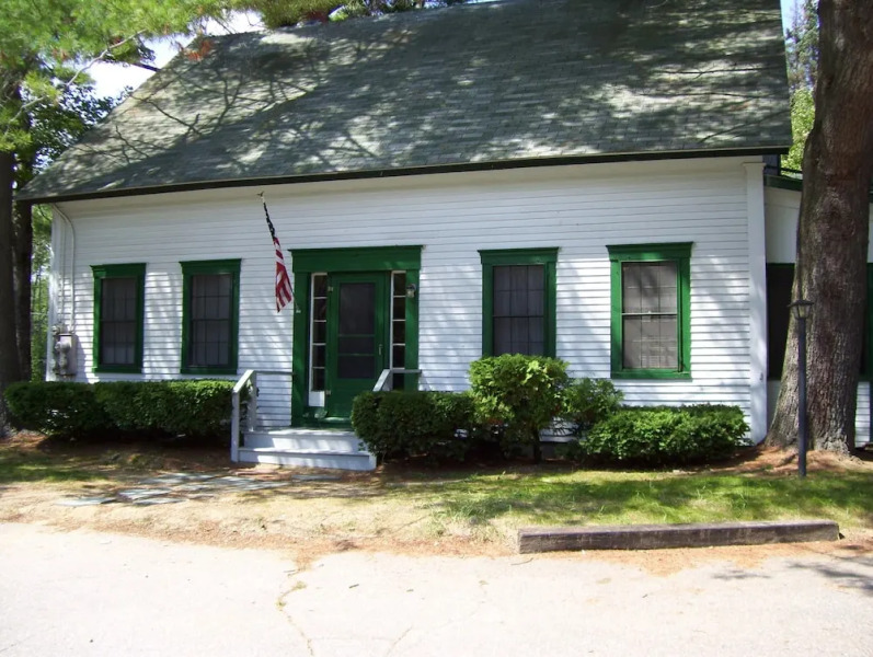 Anchorage at the Lake